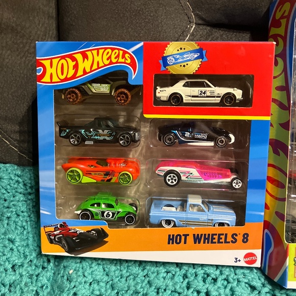 Hot wheels Cars/Track Builder/HW Gassers (23-total) - Picture 2 of 5
